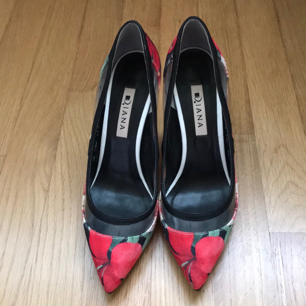 Heel pumps